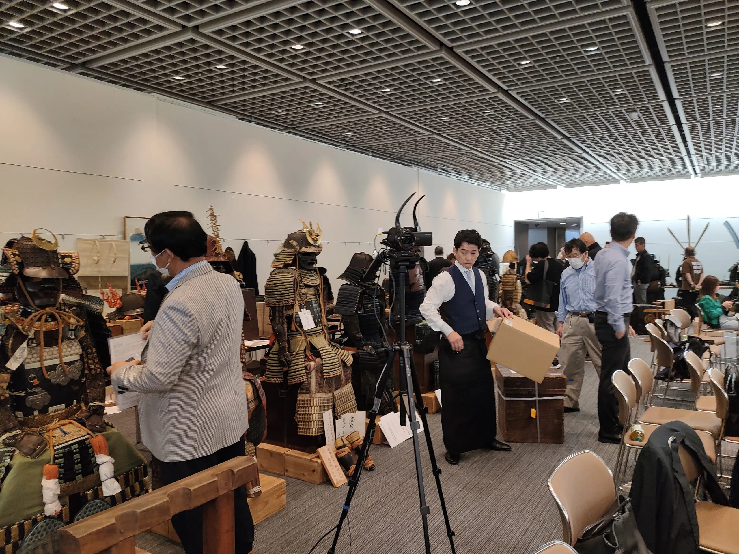 Biannual dealers Tokio auction 3