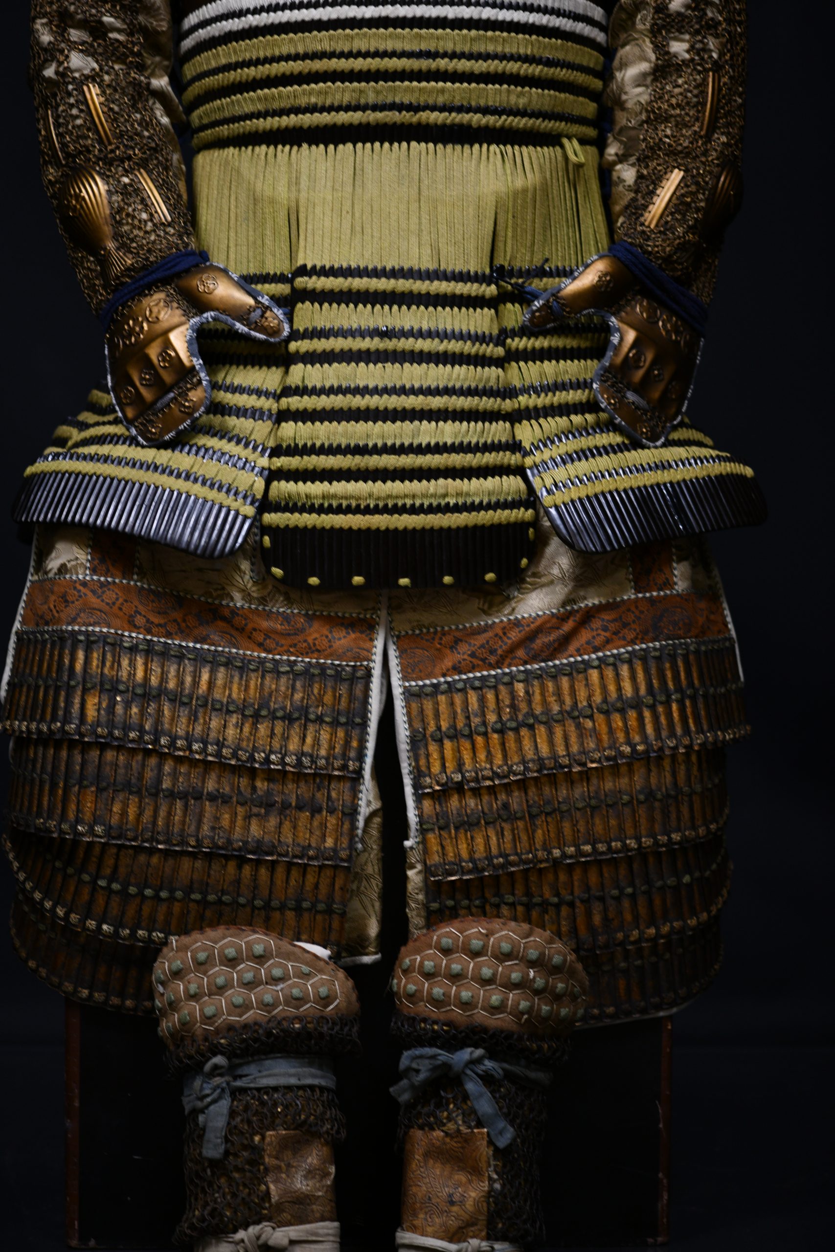 Gusoku pheasant kawari kabuto