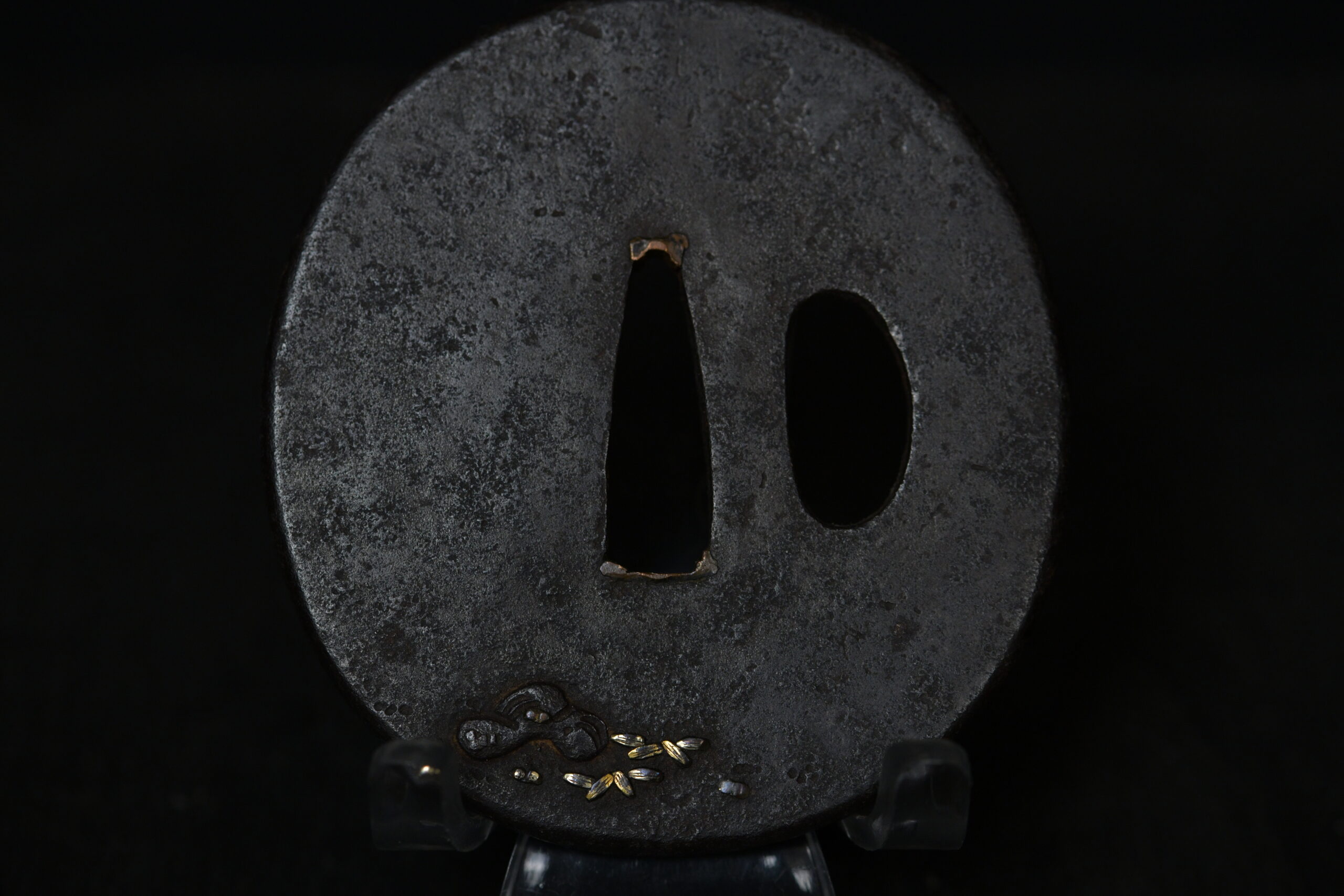 Marugata iron tiger tsuba