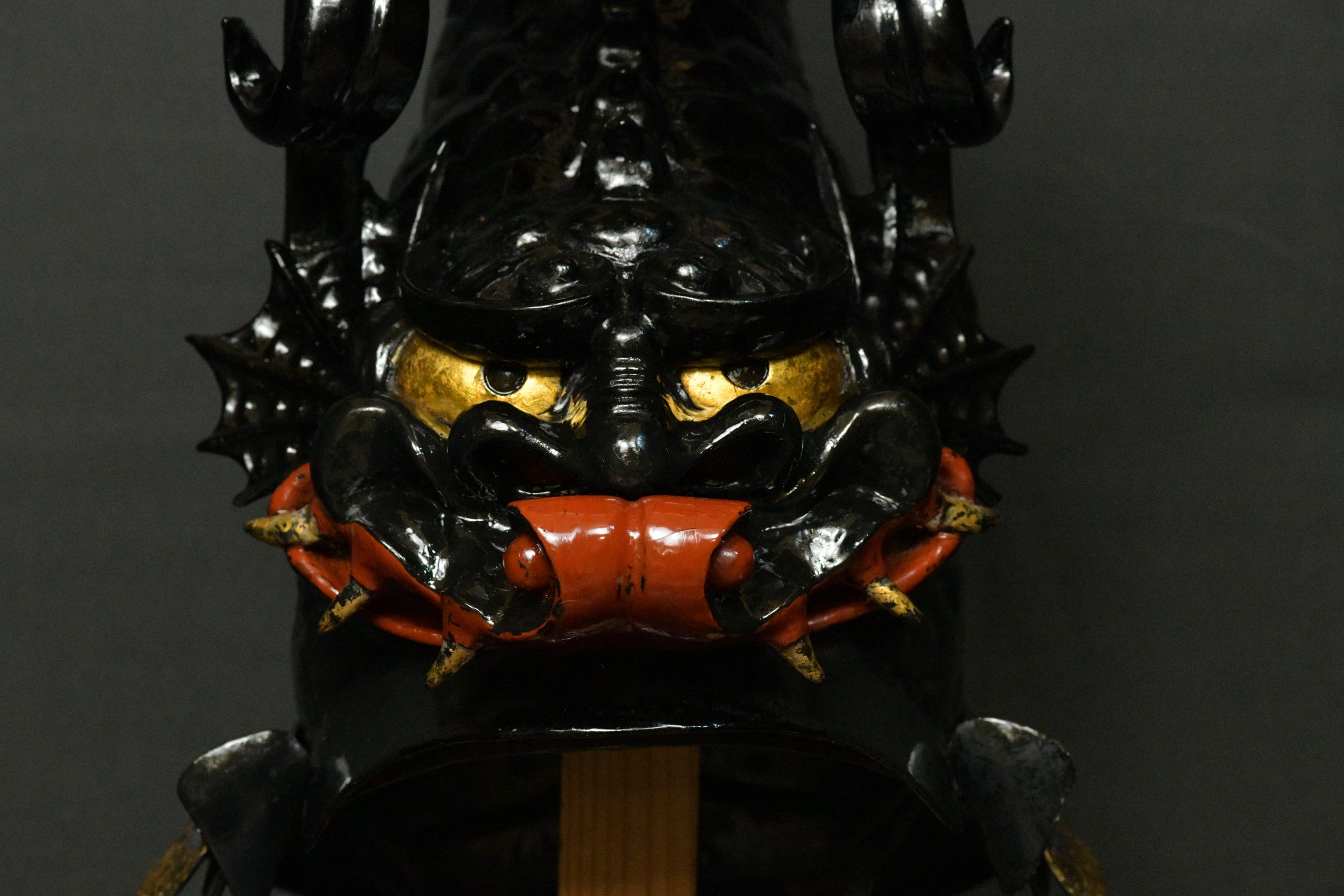 Kawari Kabuto Shachihoko