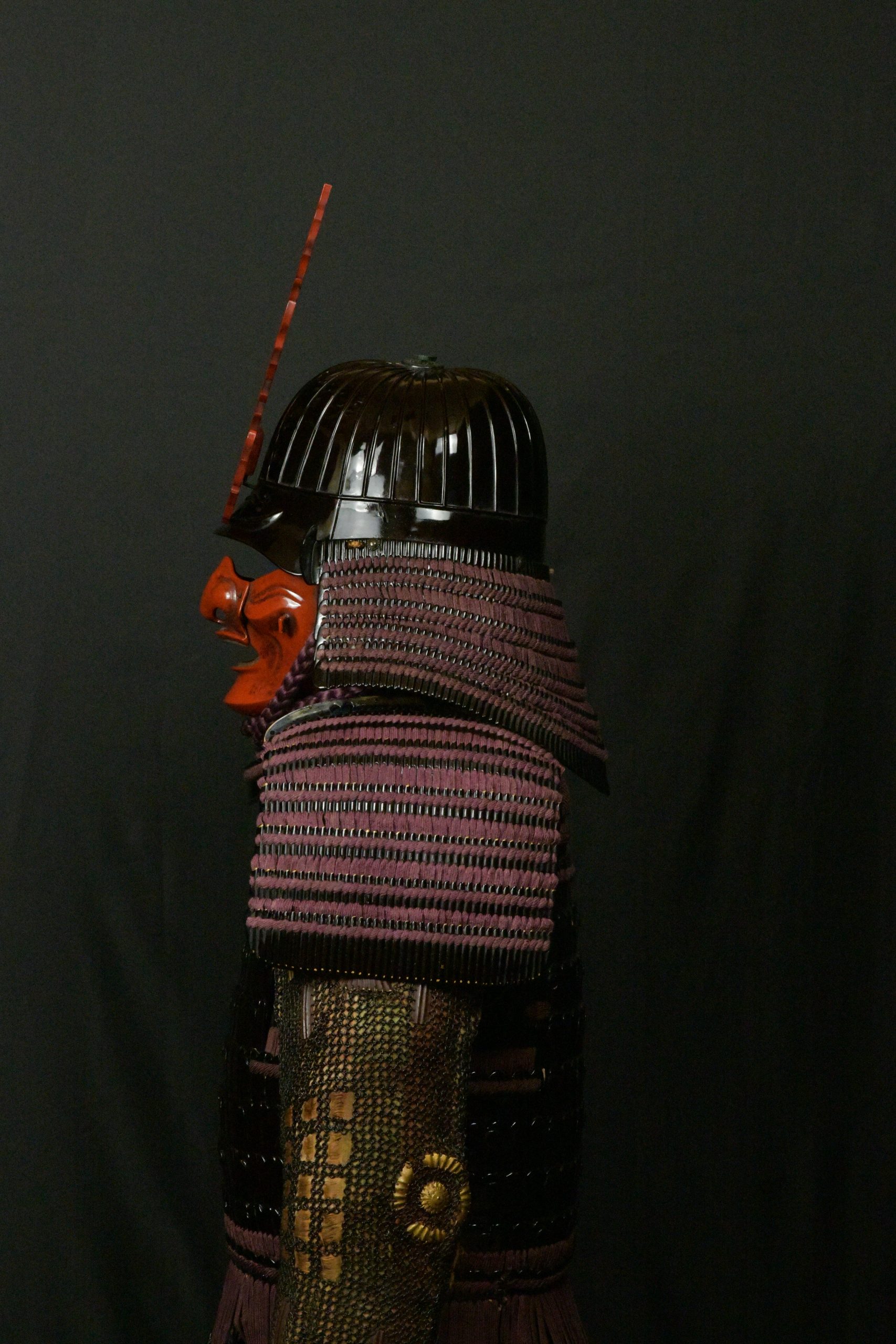 Red menpo gusoku