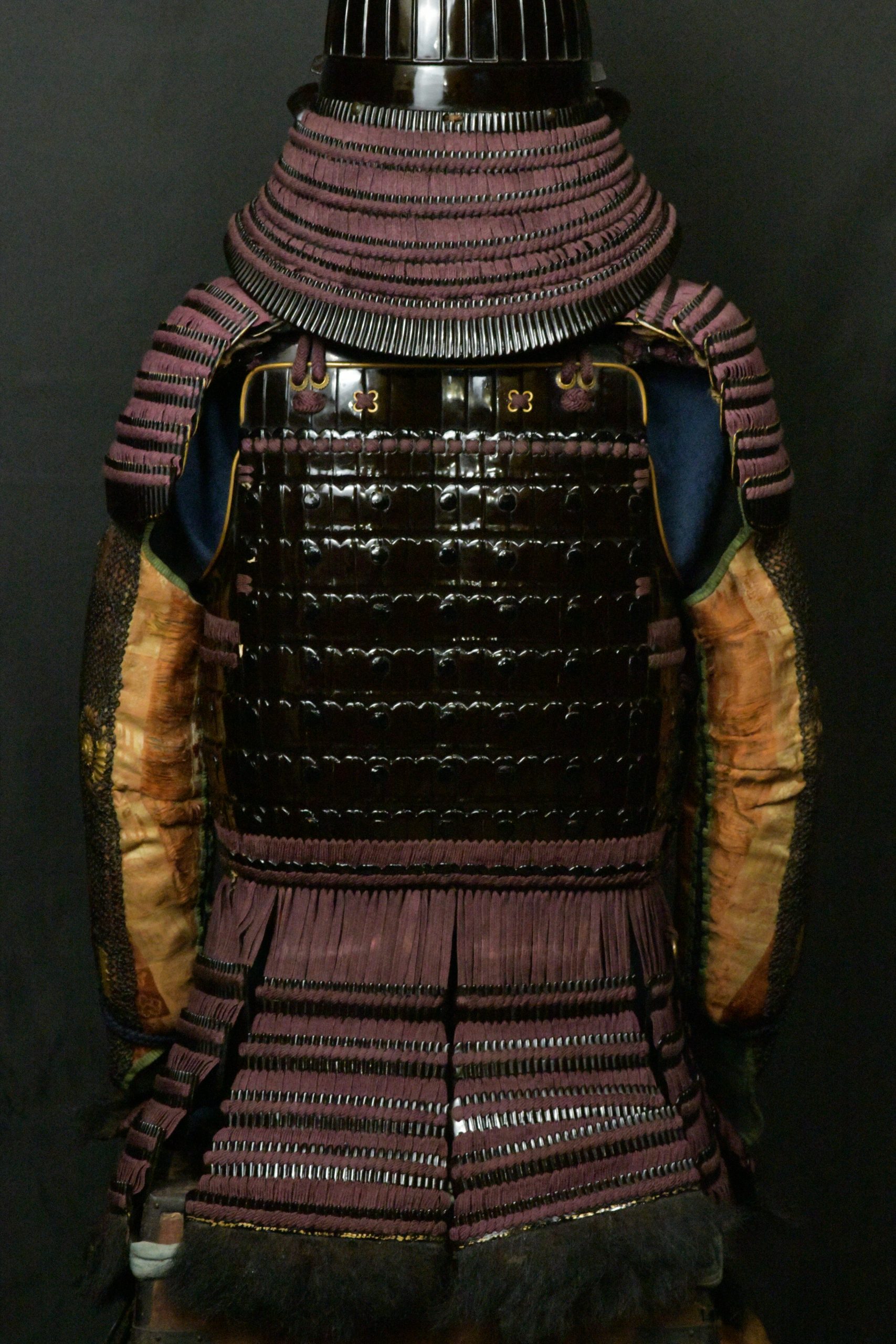 Red menpo gusoku