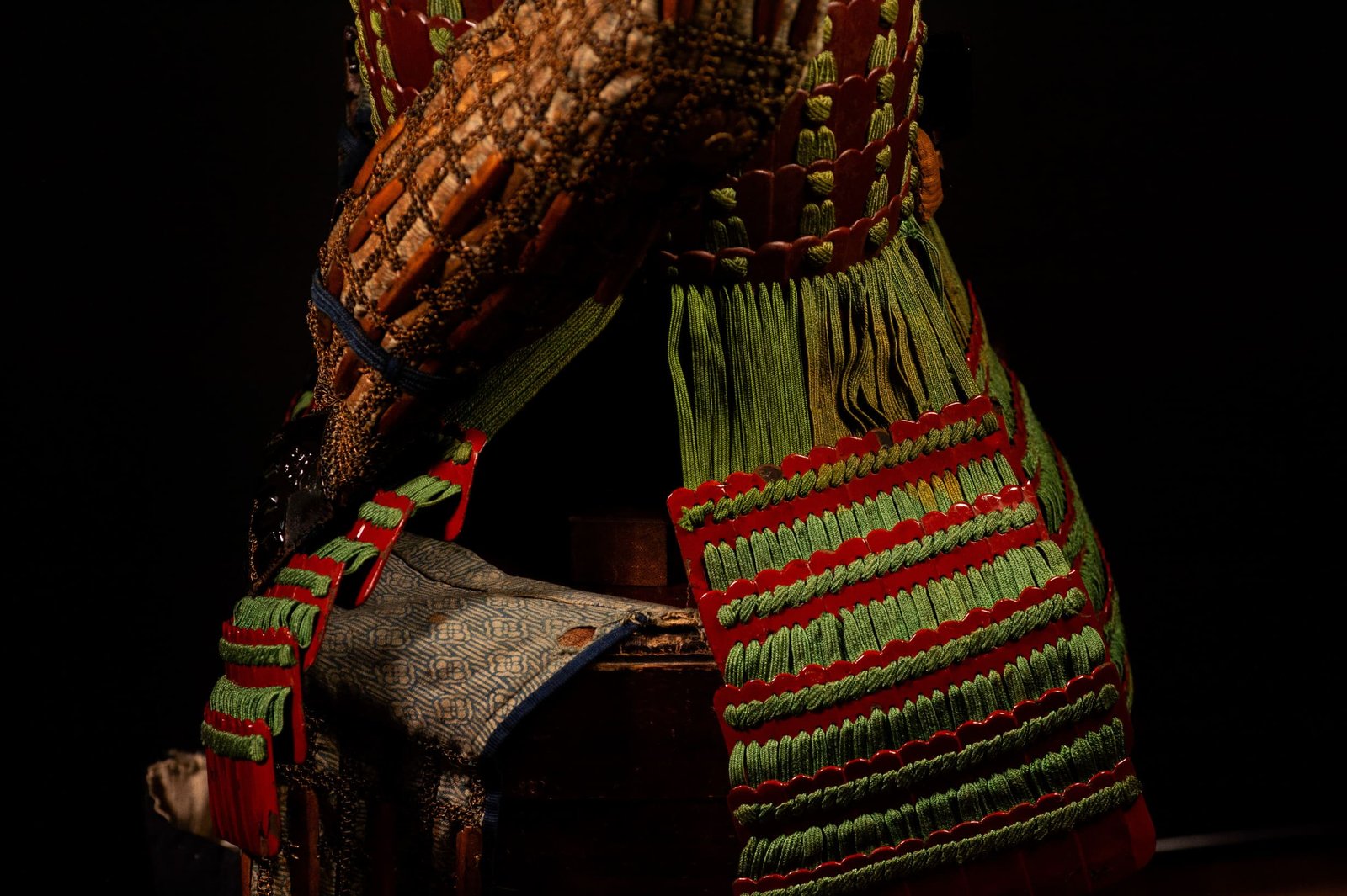 Certified Japanese Samurai Armor (Gusoku) – Red Lacquer Nimai-Dō and Moegi Lacing