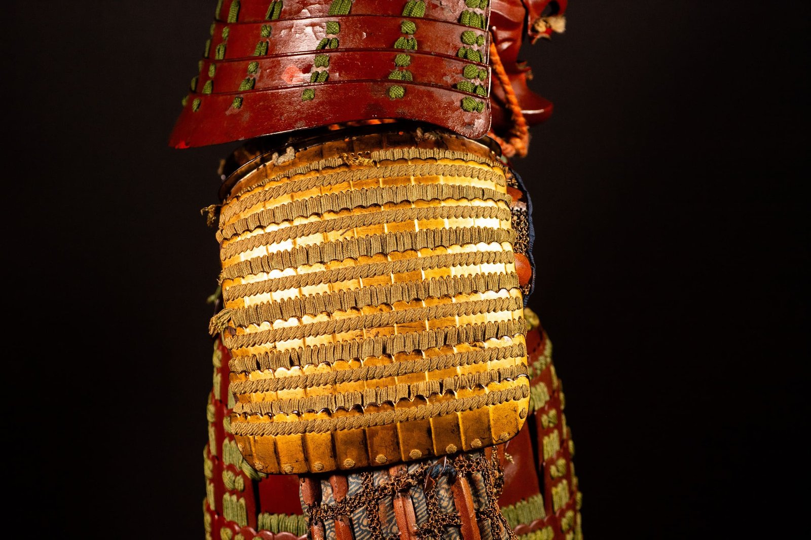 Certified Japanese Samurai Armor (Gusoku) – Red Lacquer Nimai-Dō and Moegi Lacing