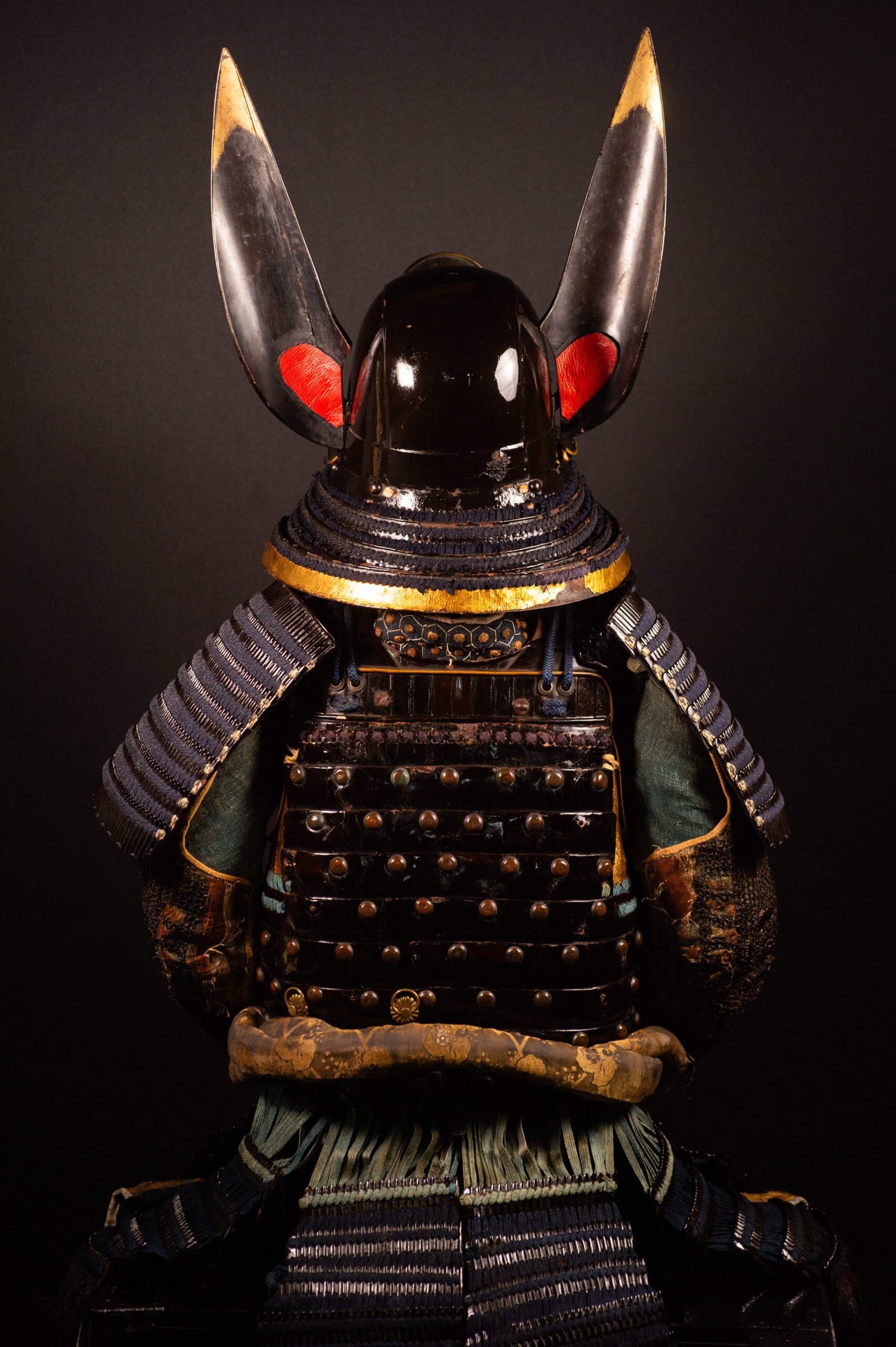 Complete Japanese Samurai Armor Gusoku – Black Lacquer and Navy - Blue Lacing