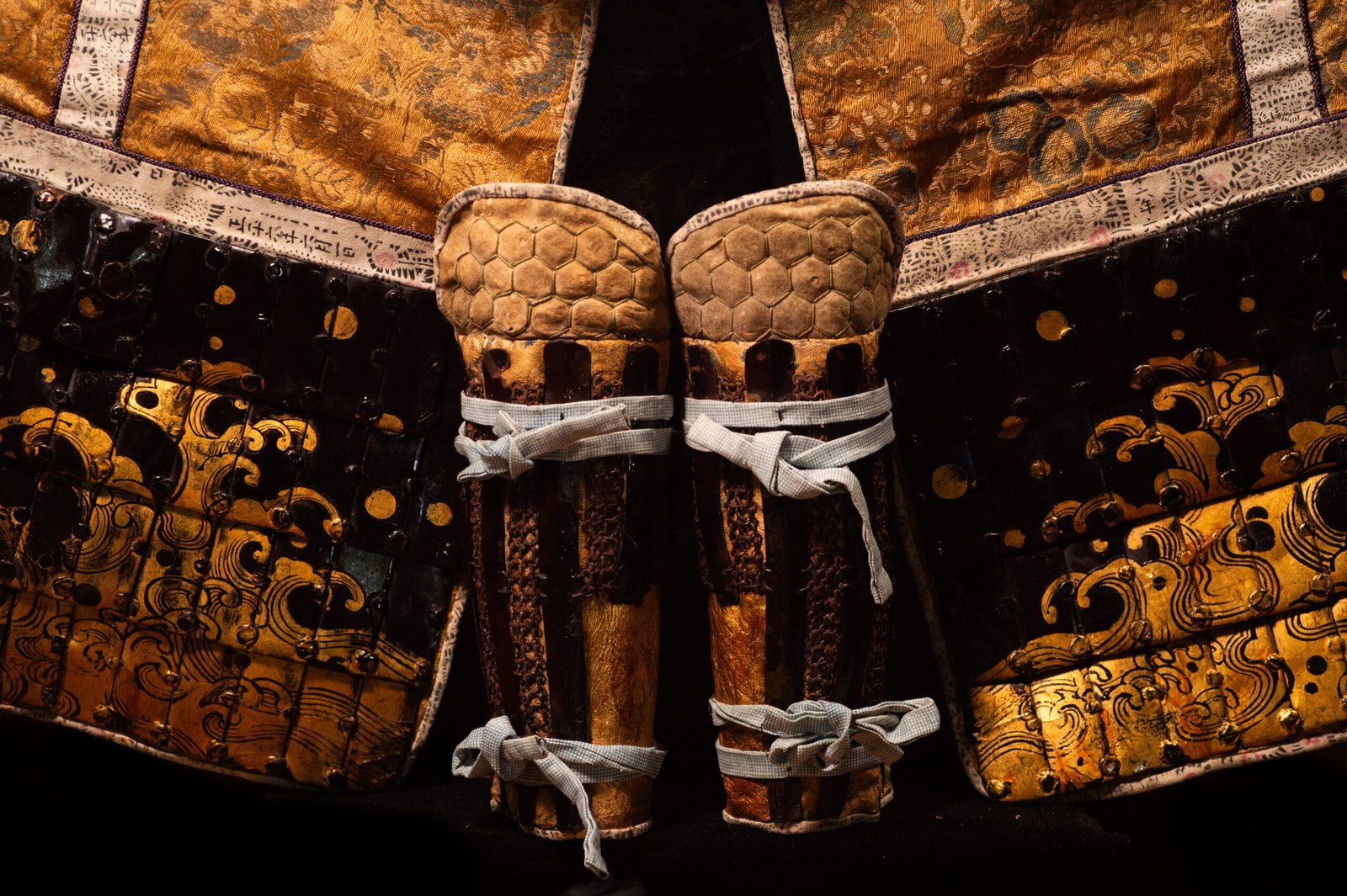 Complete Japanese Samurai Armor Gusoku – Black Lacquer and Navy - Blue Lacing