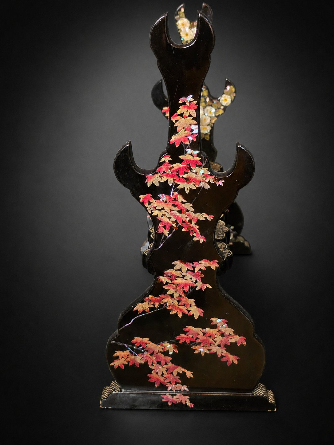 19th Century Japanese Katana-kake with Raden Inlay