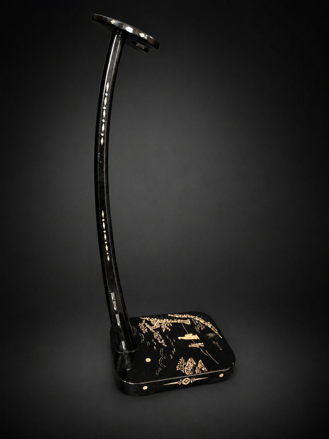 19th Century Katana-kake with Aogai Raden Landscape