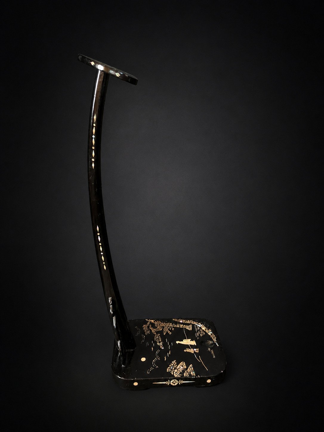 19th Century Katana-kake with Aogai Raden Landscape