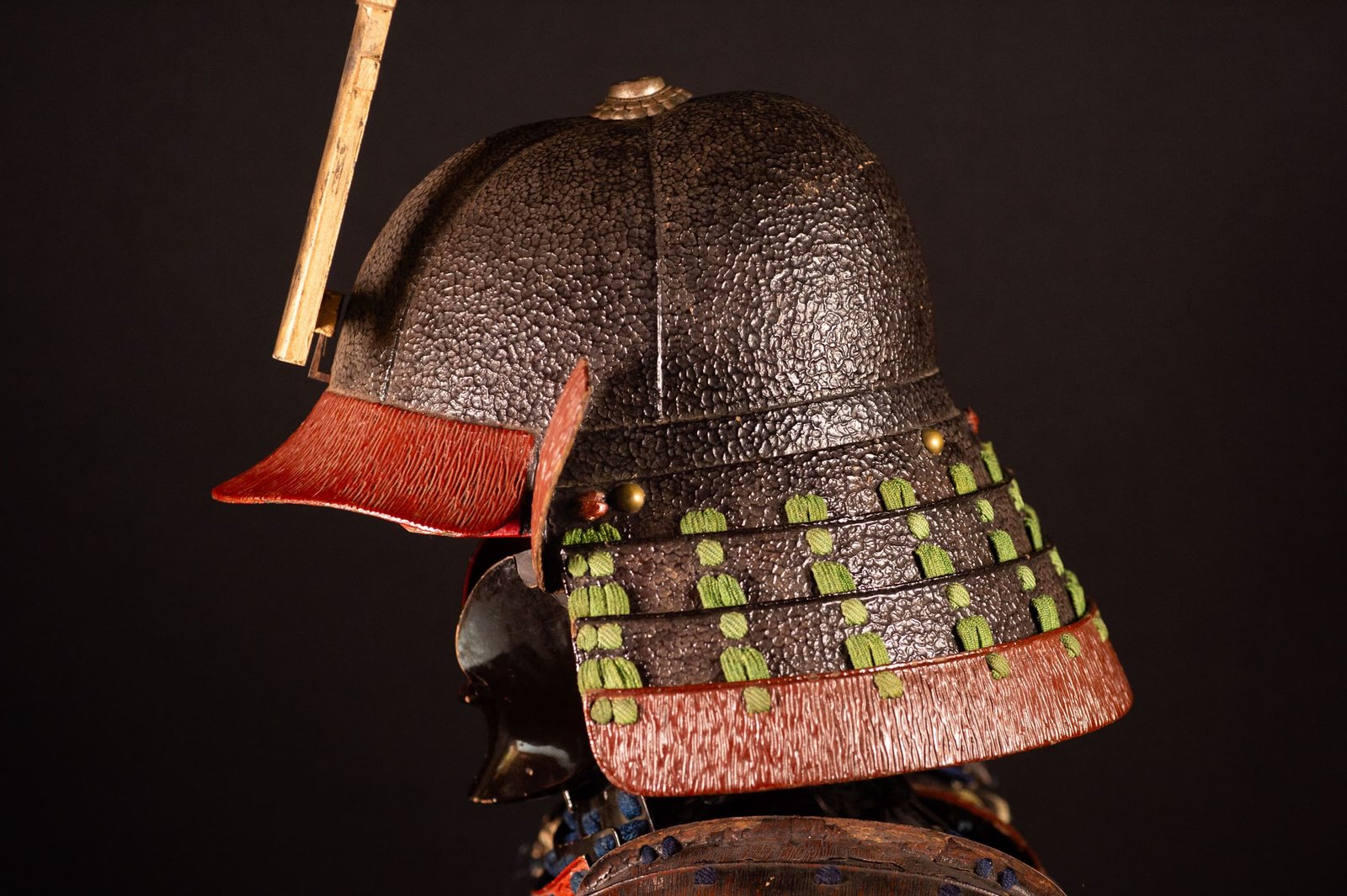 Japanese Samurai Armor Tōsei Gusoku with Torii Maedate