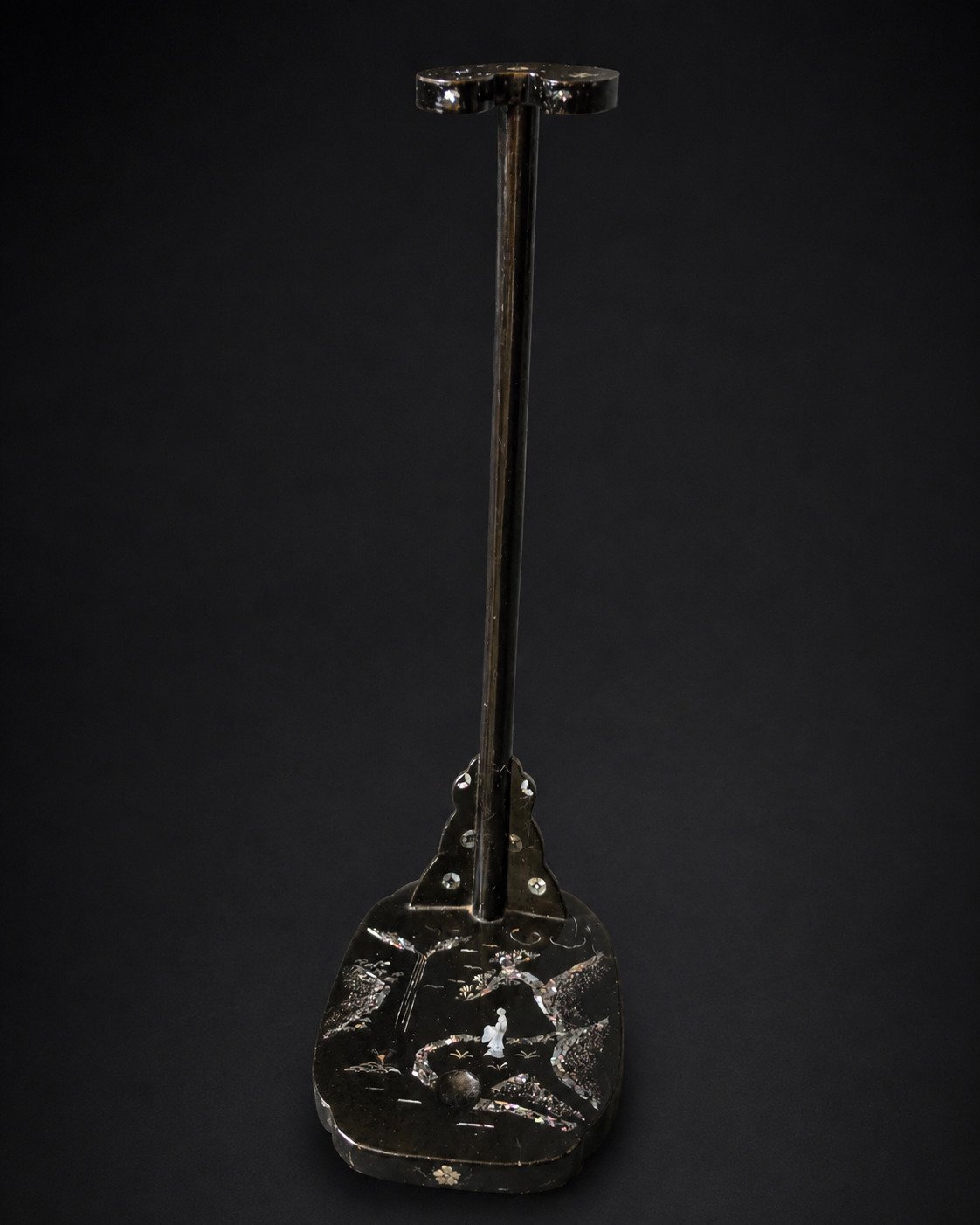 Late 19th Century Katana-kake with Aogai Raden Landscape