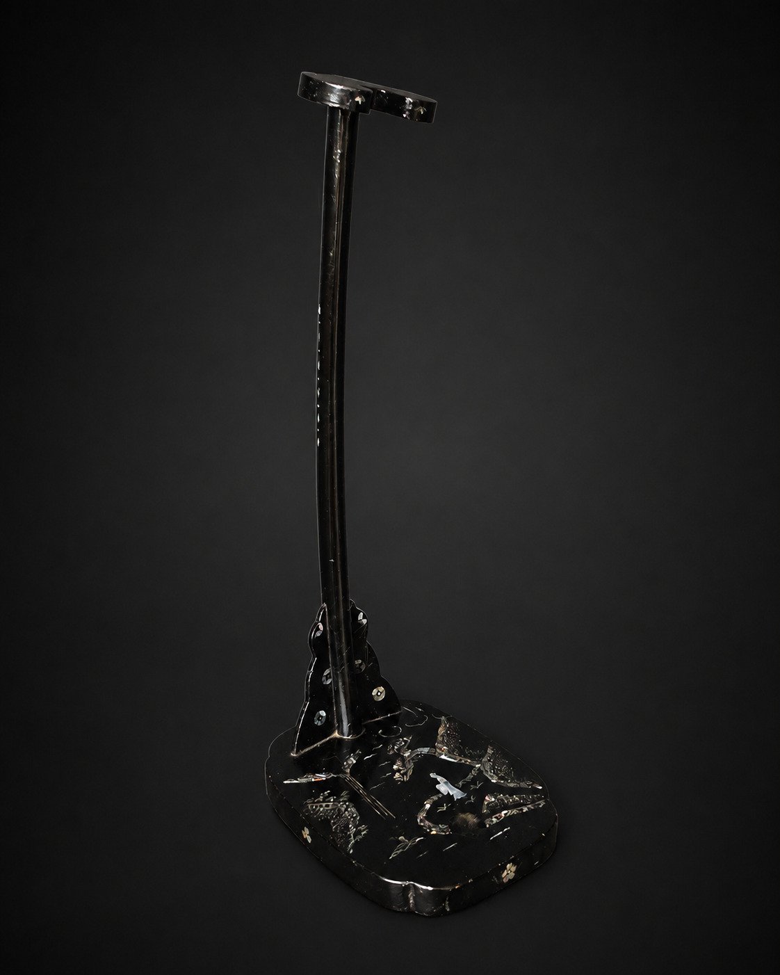 Late 19th Century Katana-kake with Aogai Raden Landscape