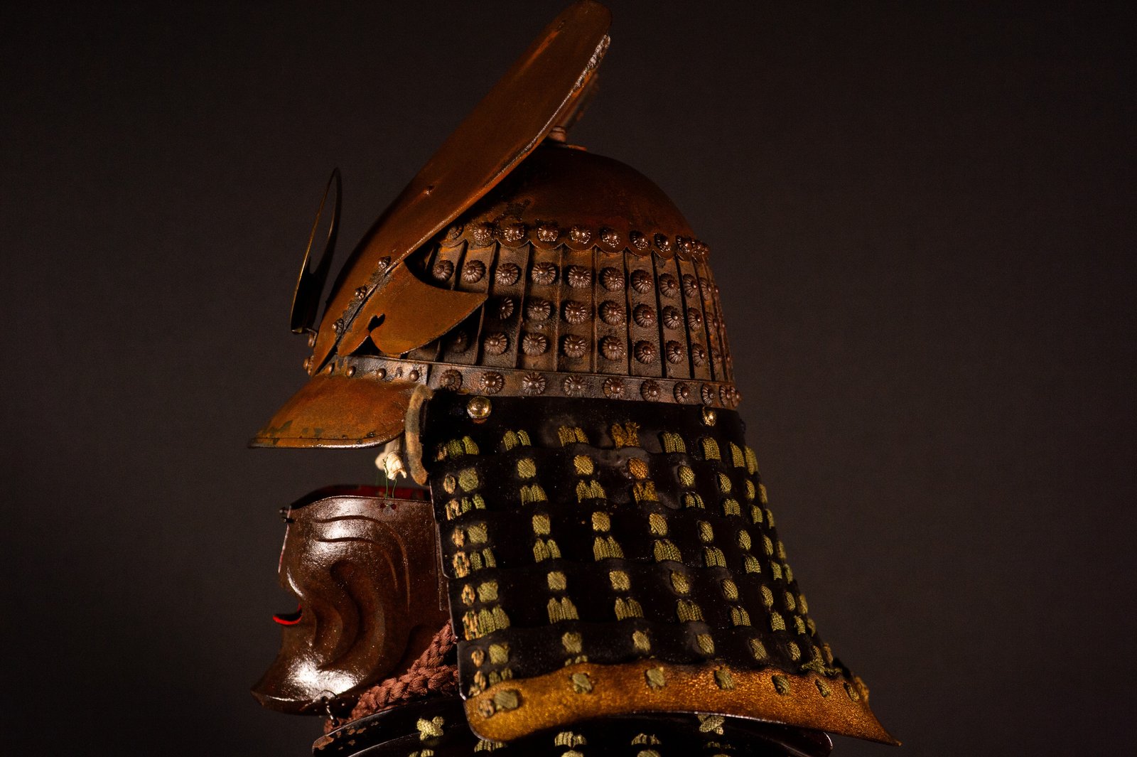 Mid-Edo Samurai Gusoku – Complete Japanese Armor