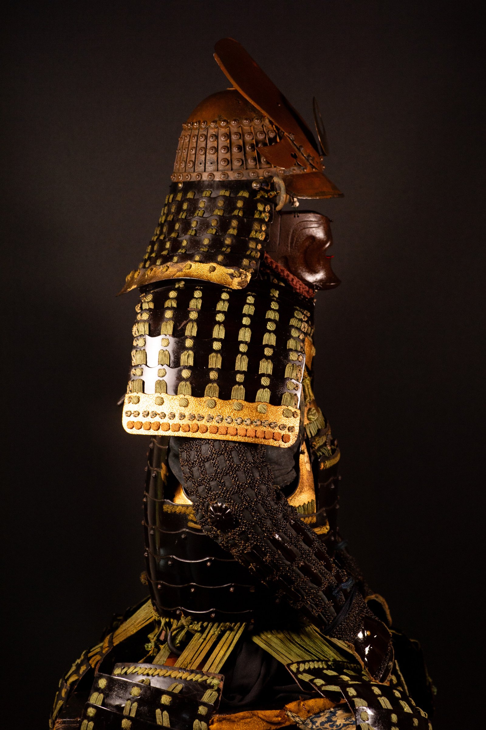 Mid-Edo Samurai Gusoku – Complete Japanese Armor