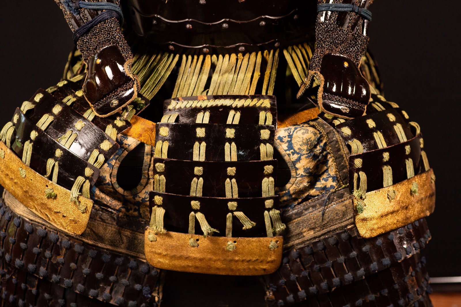 Mid-Edo Samurai Gusoku – Complete Japanese Armor