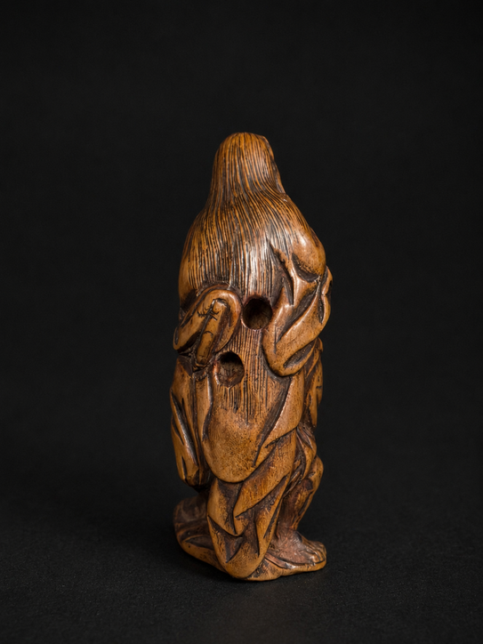 Netsuke Edo Hannya atacando a un samurái