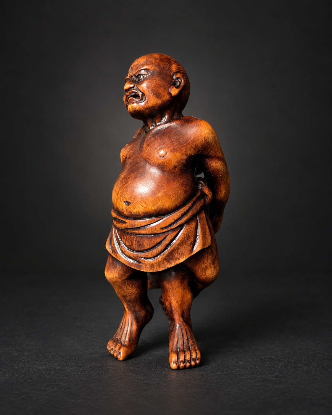 Netsuke of Two Sumō Wrestlers Performing Kawazu-gake