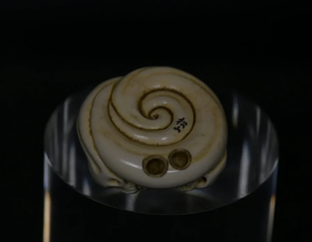 Netsuke skulls ivory