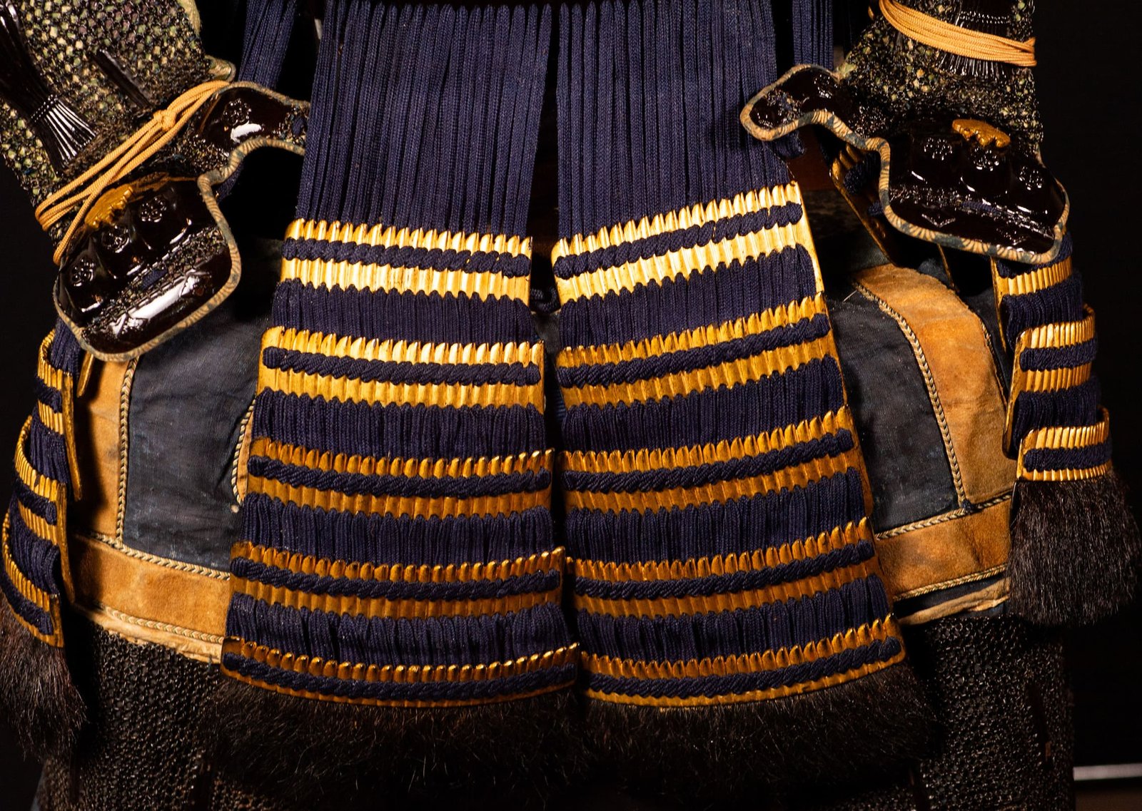 Edo-period Japanese samurai armor with crescent-moon maedate, Tokugawa mitsuba-aoi crests and indigo lacing