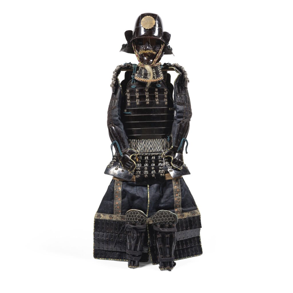 ARMURE LAQUÉE NOIRE COMPOSITE À CASQUE ZUNARI