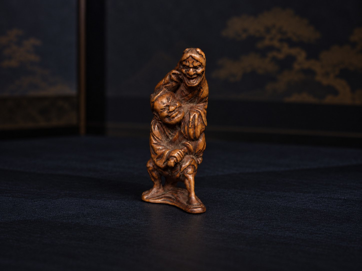 Katabori Netsuke carving - Reading a Hannya and Samurai scene
