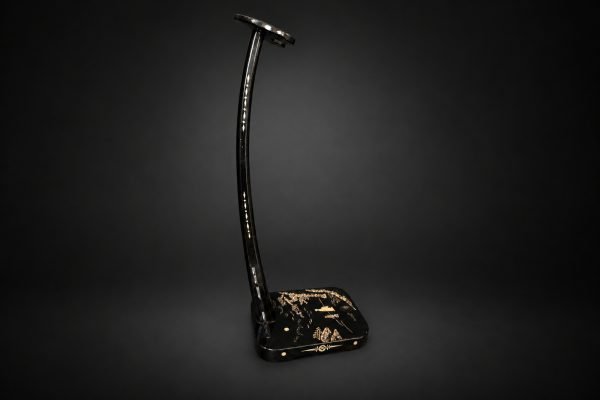 19th Century Katana-kake with Aogai Raden Landscape