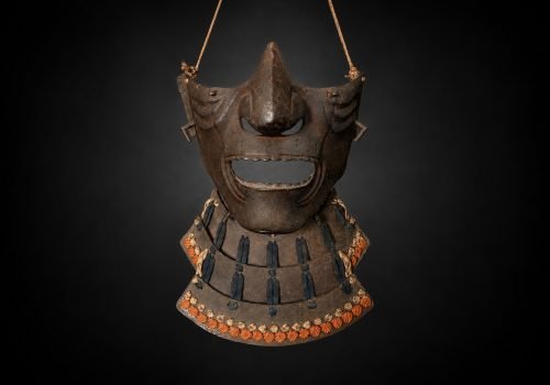 Edo Period Iron Mempō with Three-Lame Yodare-kake – Russet Lacquer