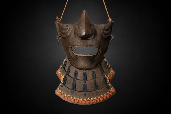 Edo Period Iron Mempō with Three-Lame Yodare-kake – Russet Lacquer