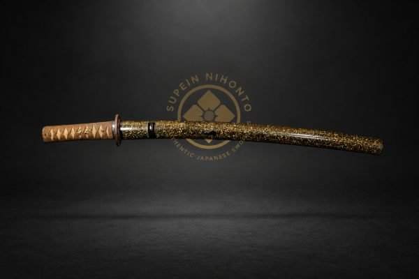 Koshirae Edo con Saya laccato a scaglie d’oro