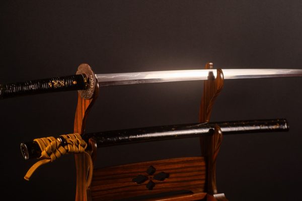High Edo Period Katana with Daimyō Koshirae 75.8 cm Shintō Blade